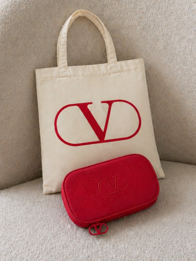 Valentino Vip Gift Set Cream Logo Tote  Red Travel Pouch Nwt Limited Edition